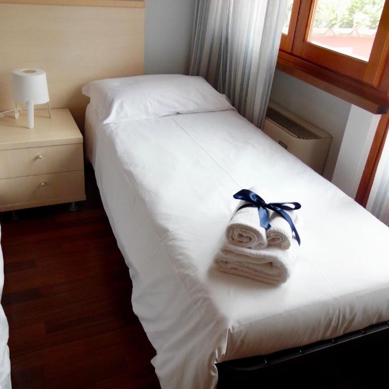 Al Borgo - Camera Tripla con Bagno Privato - 4