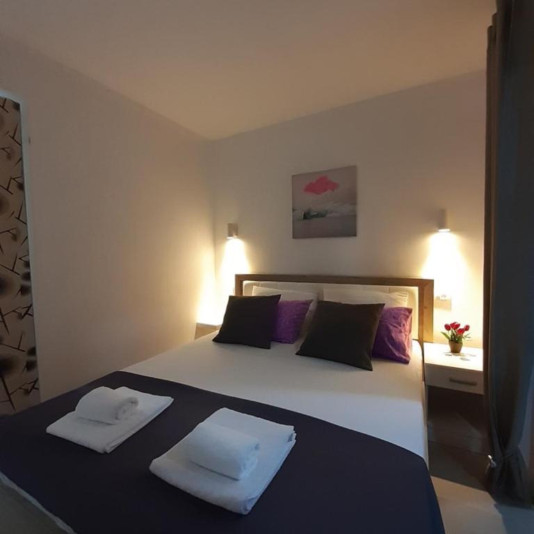 Apartman Danilo - One-Bedroom Apartment - 1