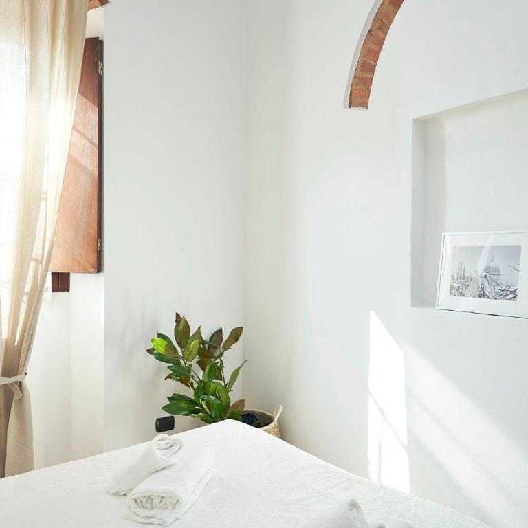 Great Apts Few Steps to The Duomo - Appartamento con Balcone - 4