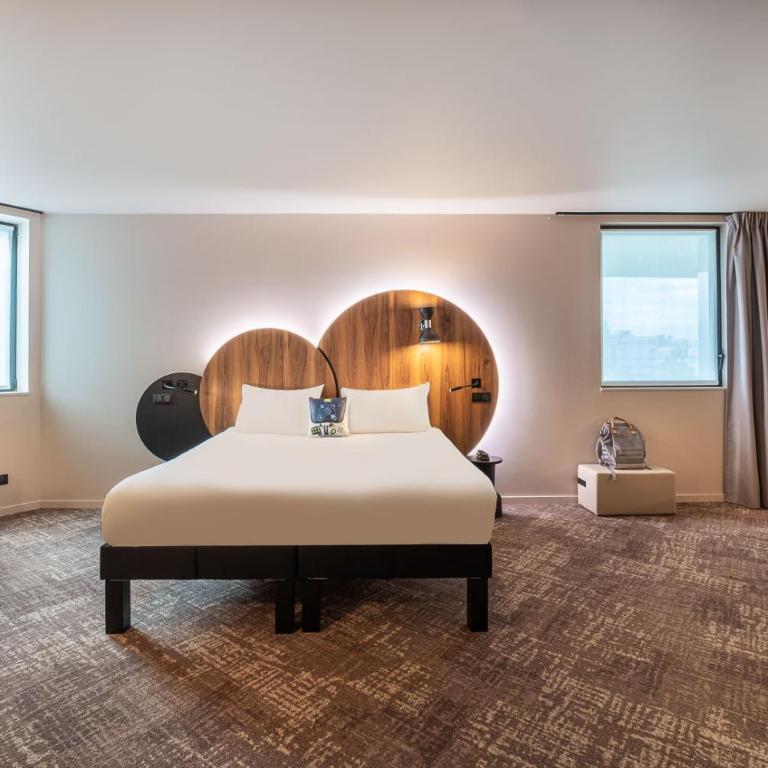 ibis Styles Paris Meteor Avenue d'Italie - Chambre Standard avec 1 Lit Double et 2 Lits Simples - 5