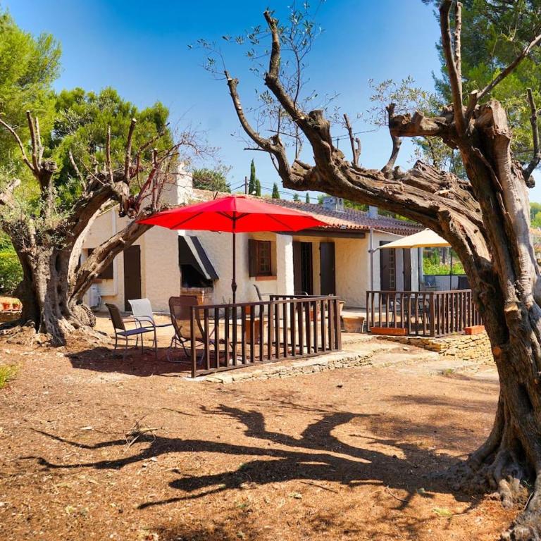 Mas Provençal climatisé à 10min à pied de la plage - Maison 3 Chambres - 8