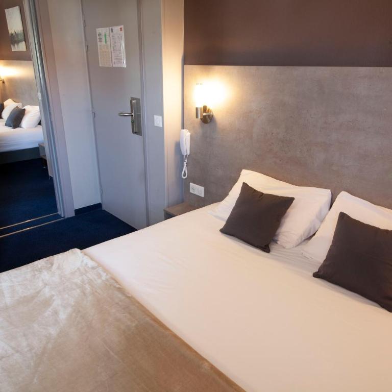 Hotel Lune Etoile - Two Connecting Rooms - 3