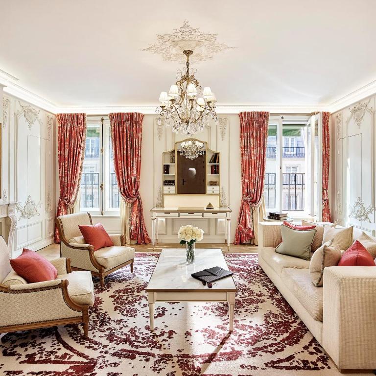 Le Meurice – Dorchester Collection - Suite Pompadour - 2
