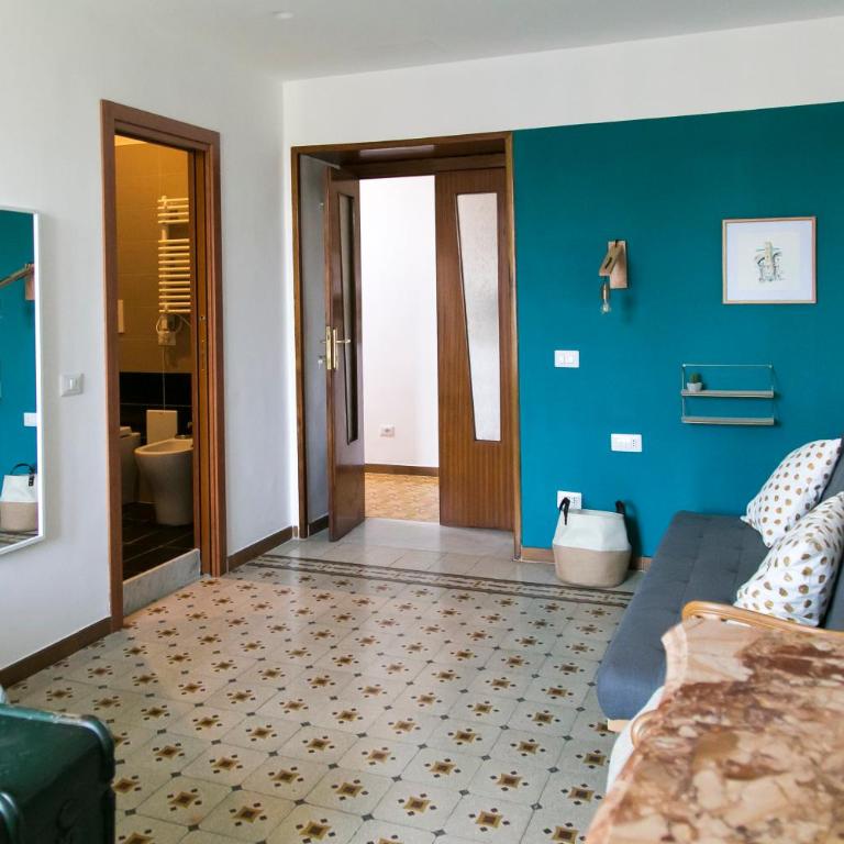 A Casa di Nina Guest House - Family Room with Private Bathroom - 3