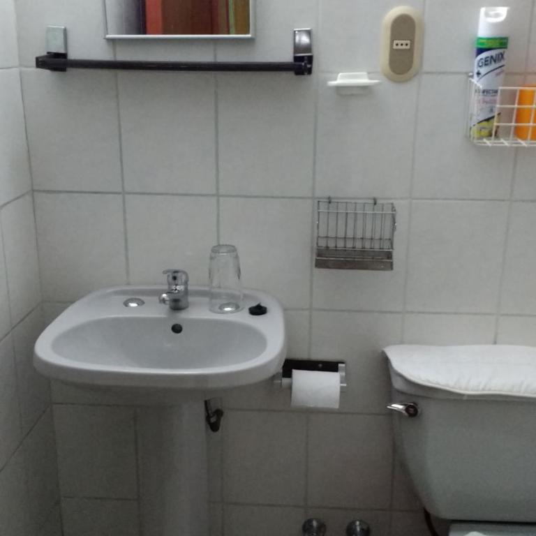 Hostal El Toque de Pilar - Habitación Individual con baño privado - 2