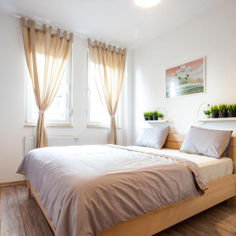 Modern Naive Downtown with free private garage-Fast WI-FI - Apartman sa 1 Spavaćom Sobom - 13