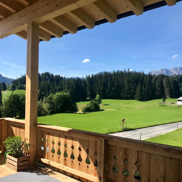 Landhaus Barbara - Two-Bedroom Apartment with Shower - 24