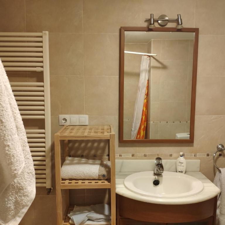 Las Margas Golf + Pirineo Aragonés - Apartamento de 1 dormitorio - 9