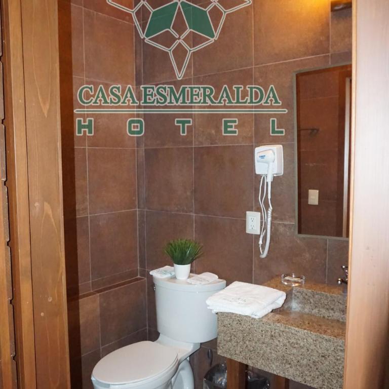 Casa Esmeralda Hotel - Habitación Doble con terraza - 2 camas - 8