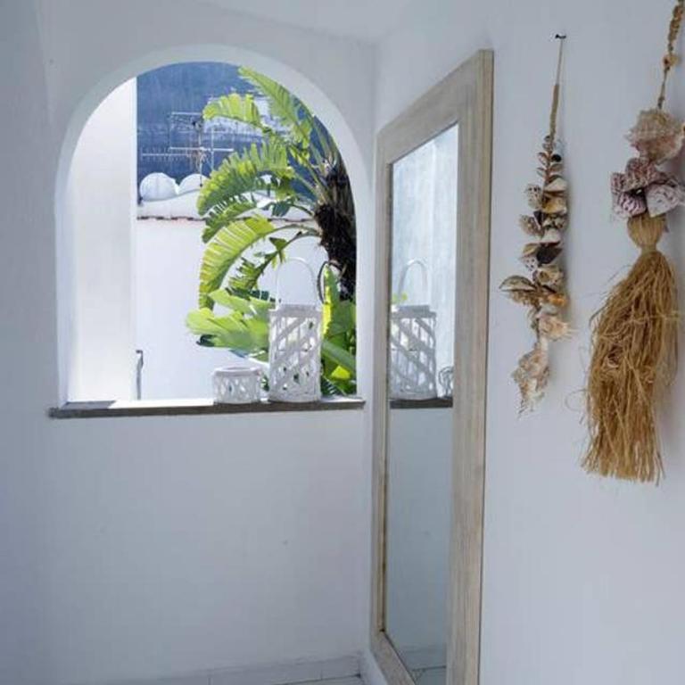 Estate4home - Casa Gegè - Appartamento con 2 Camere da Letto - 37