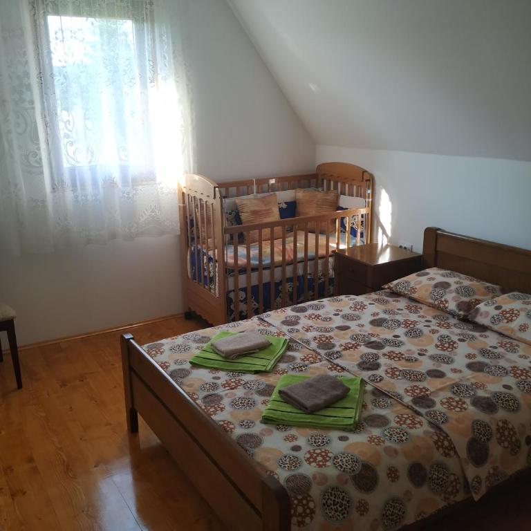 House in forest - Three-Bedroom House - 26