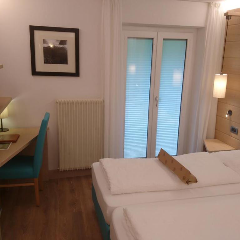 Hotel Montana - Camera Matrimoniale/Doppia con Letti Singoli - 18