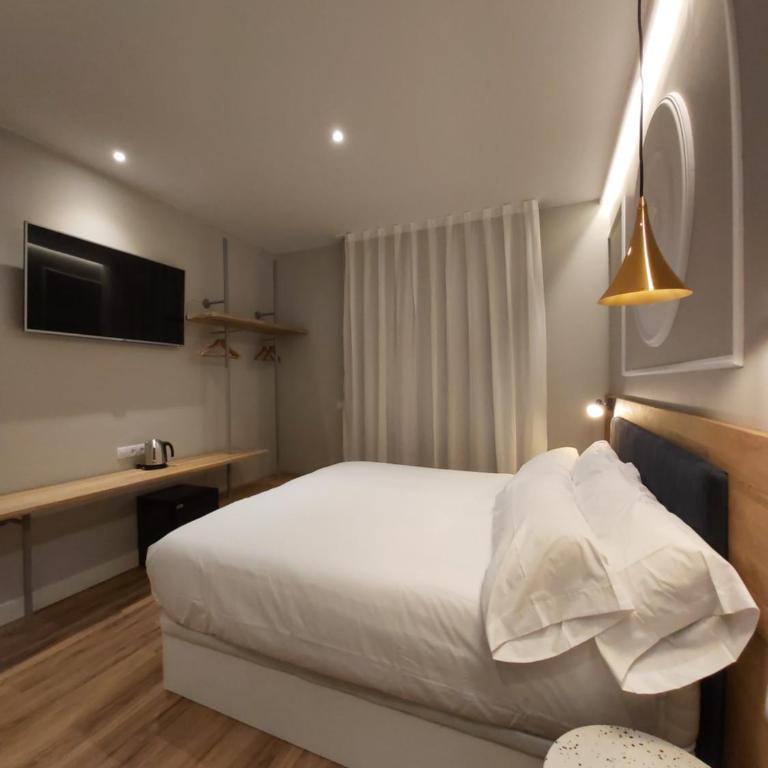 Habital Suites - Camera King Deluxe - 10
