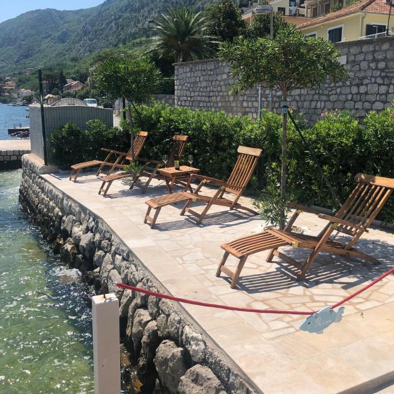 Large Luxury Waterfront Villa 500 square meters with Private Pool and Private Beach for 14 People,PS5,Imac 27",WIFI 7 - Villa with Private Pool - 13
