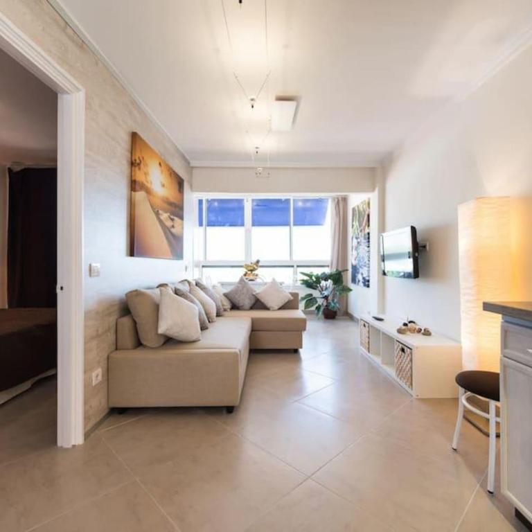 5 min walk from Yumbo! 517 - One-Bedroom Apartment - 24