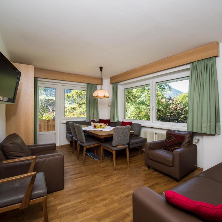 AppartChalet LA RONDULA - 100m from Seceda - Appartamento Deluxe con 5 Camere da Letto - 7