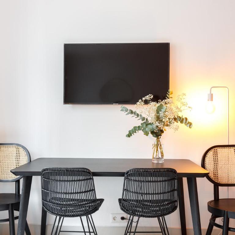 Habitat Parisien - 1BR-1BA for 4 - Marais Bastille - Studio - 8
