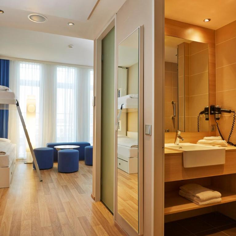 H2 Hotel München Messe - Comfort Vierbettzimmer - 4