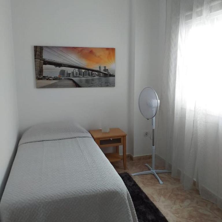 CÉNTRICO Y AGRADABLE PISO EN SANTA CRUZ DE TENERIFE - Apartamento de 3 dormitorios - 4
