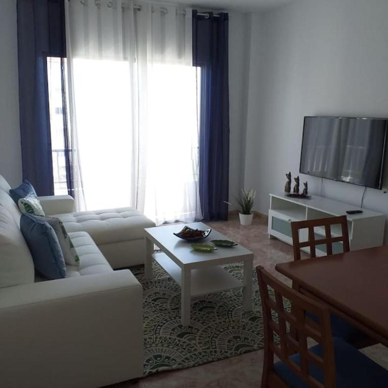 CÉNTRICO Y AGRADABLE PISO EN SANTA CRUZ DE TENERIFE - Apartamento de 3 dormitorios - 5