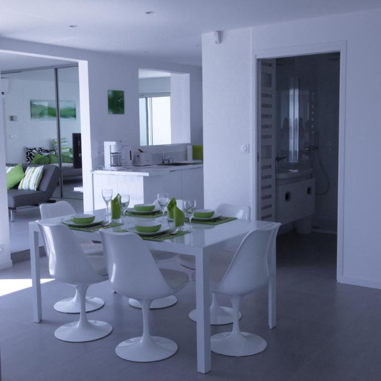 Design Apartment - Superb Seaviews - 70m2 - Large Terrace - Pool - No Extra Costs - Apartamento de 2 dormitorios - 6