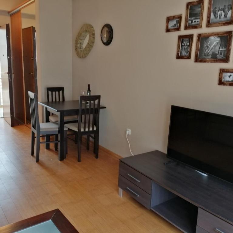City M - Apartment with Sea View - 24