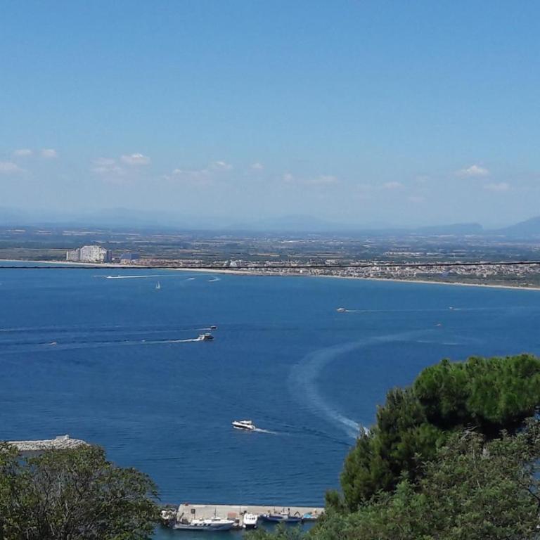 Apartamento con terraza y vistas al mar - Apartamento con vistas al mar - 1