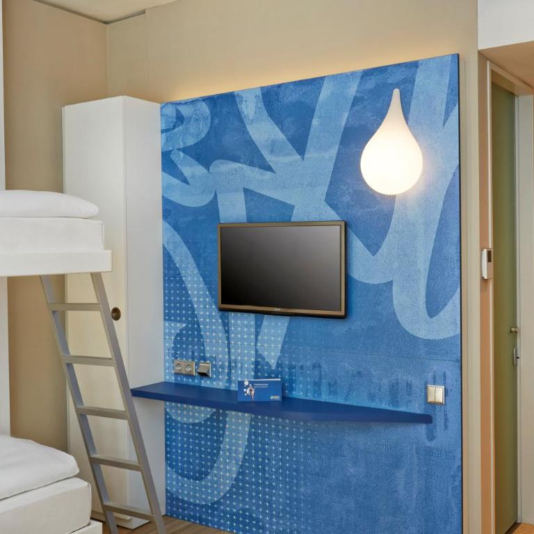 H2 Hotel München Messe - Comfort Vierbettzimmer - 9