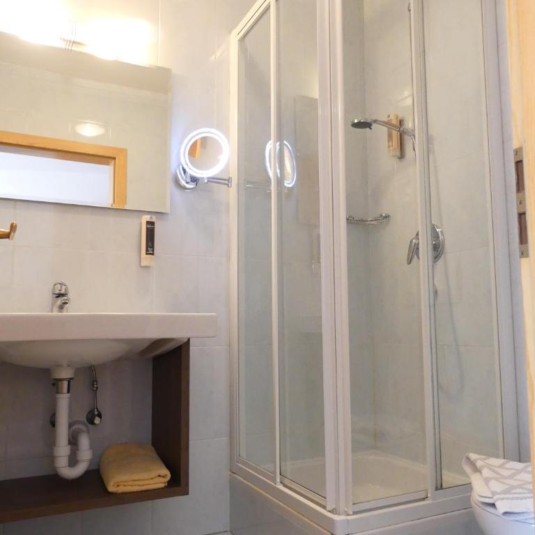 Garni Hotel Dorothea - Habitación Individual con balcón - 1