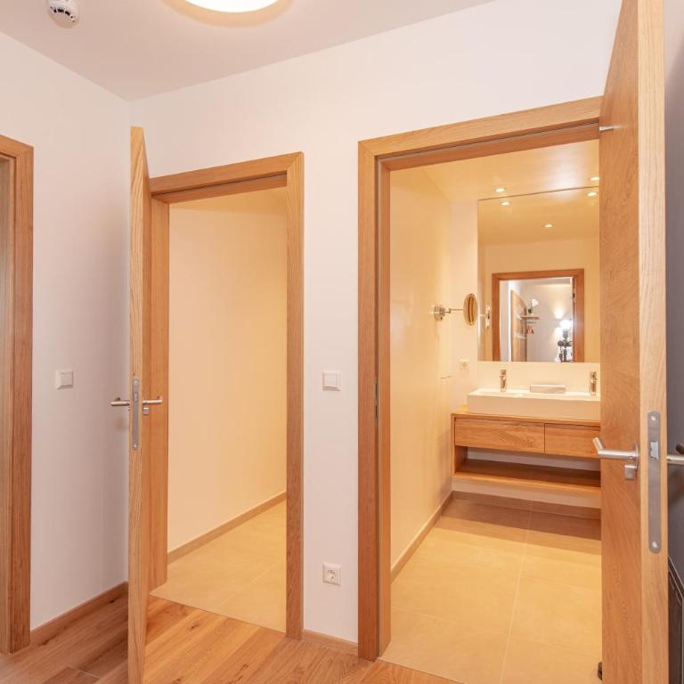 Skylodge Alpine Homes - Superior Apartment with panoramic view - 12