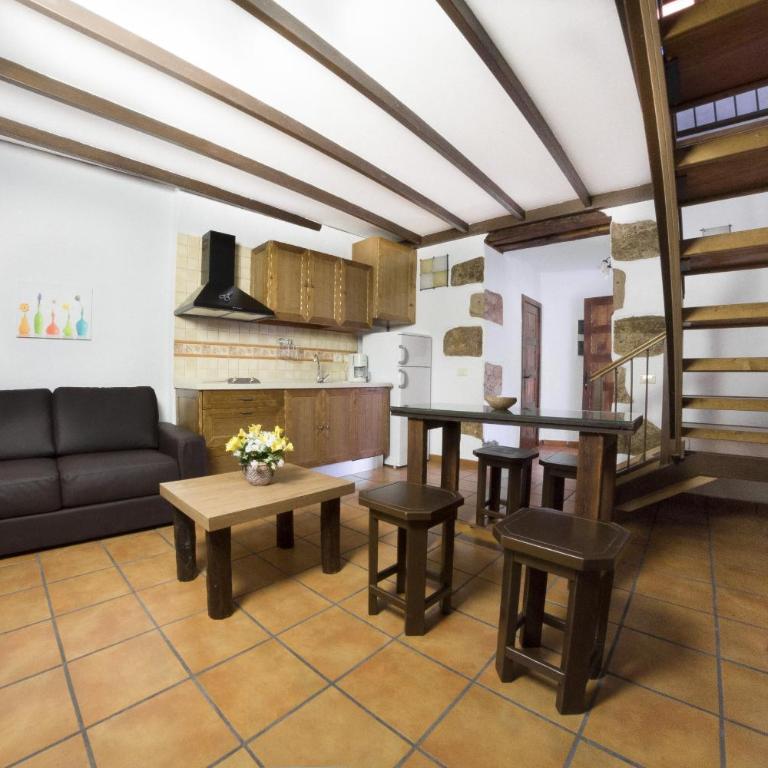 Vivelorural casa Tunte 3, BBQ y terraza - Apartment - 19