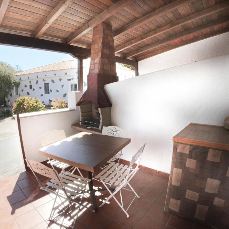 Vivelorural casa Tunte 3, BBQ y terraza - Apartment - 3