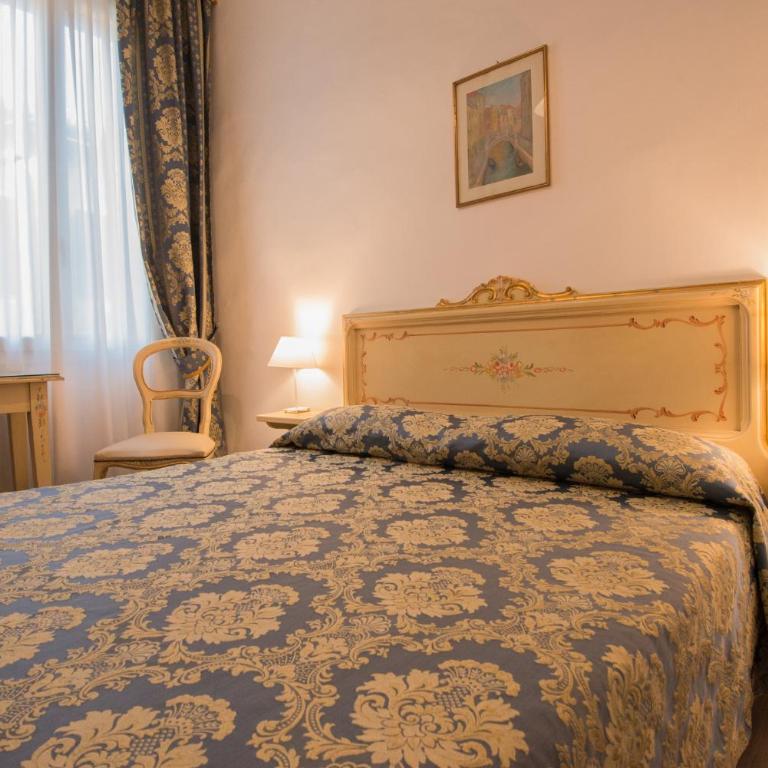 Albergo Casa Peron - Double or Twin Room with Internal Private Bathroom - 5