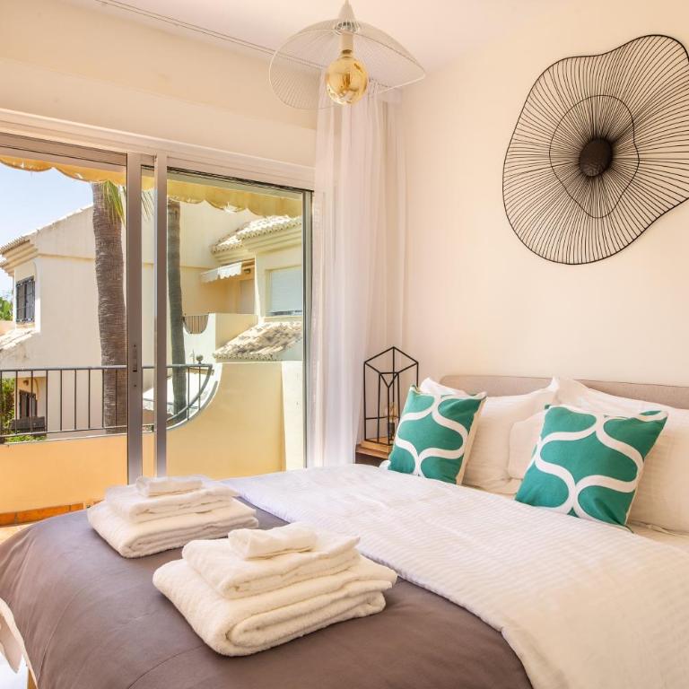 STYLISH TOWNHOUSE IN BEACHFRONT COMPLEX - Casa de 3 dormitorios - 17