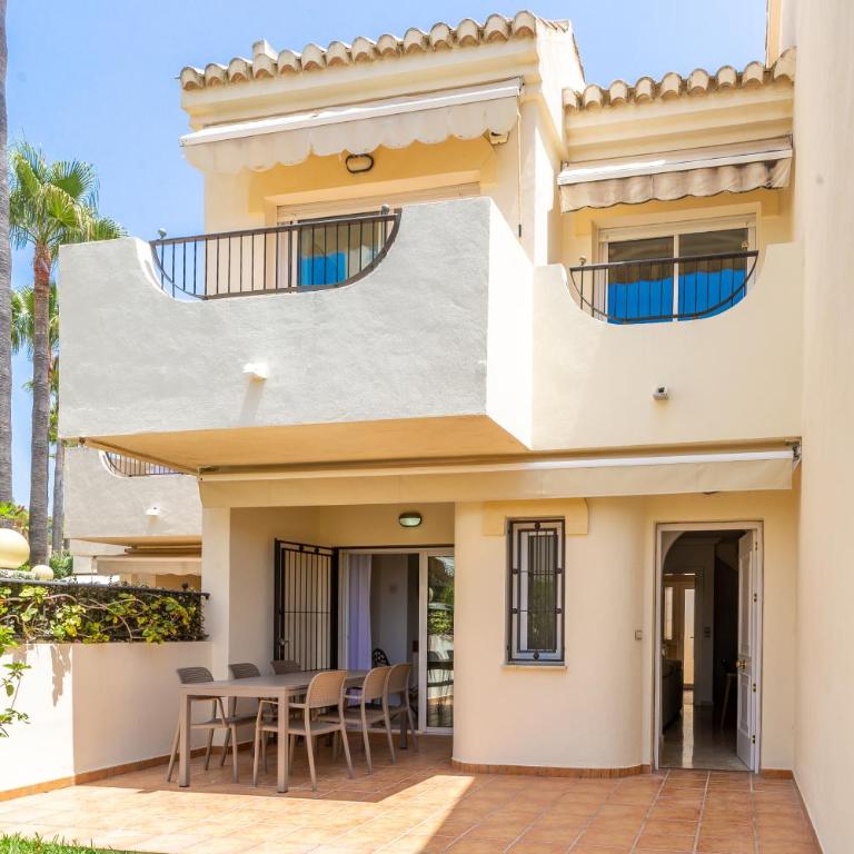 STYLISH TOWNHOUSE IN BEACHFRONT COMPLEX - Casa de 3 dormitorios - 19