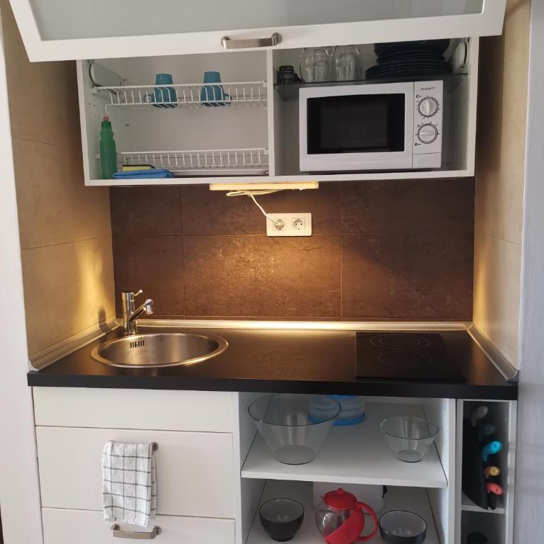 Rainbow Golf Bungalows, Gay Men-only Resort - Suite - 10