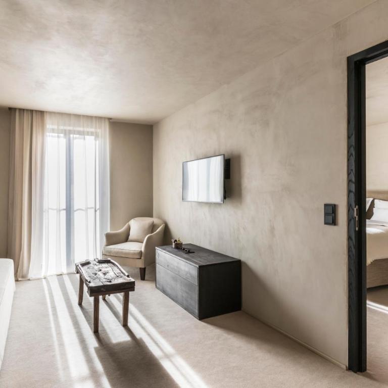 Hotel Bayerischer Hof - The Leading Hotels of the World - Deluxe Junior Suite - 5
