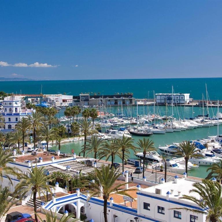 PUERTO ESTEPONA - Apartamento con vistas al mar - 2