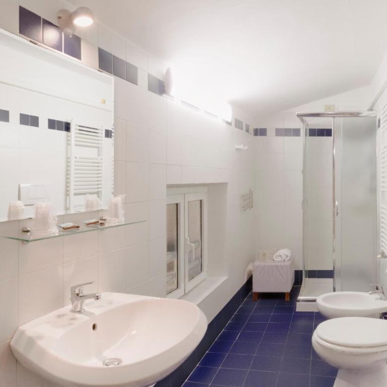 Albergo Serena - Camera Quadrupla - 9