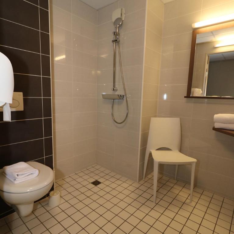 Ekho Hotel Grenoble Nord Saint Egrève - Chambre Double - Accessible aux Personnes à Mobilité Réduite - 4