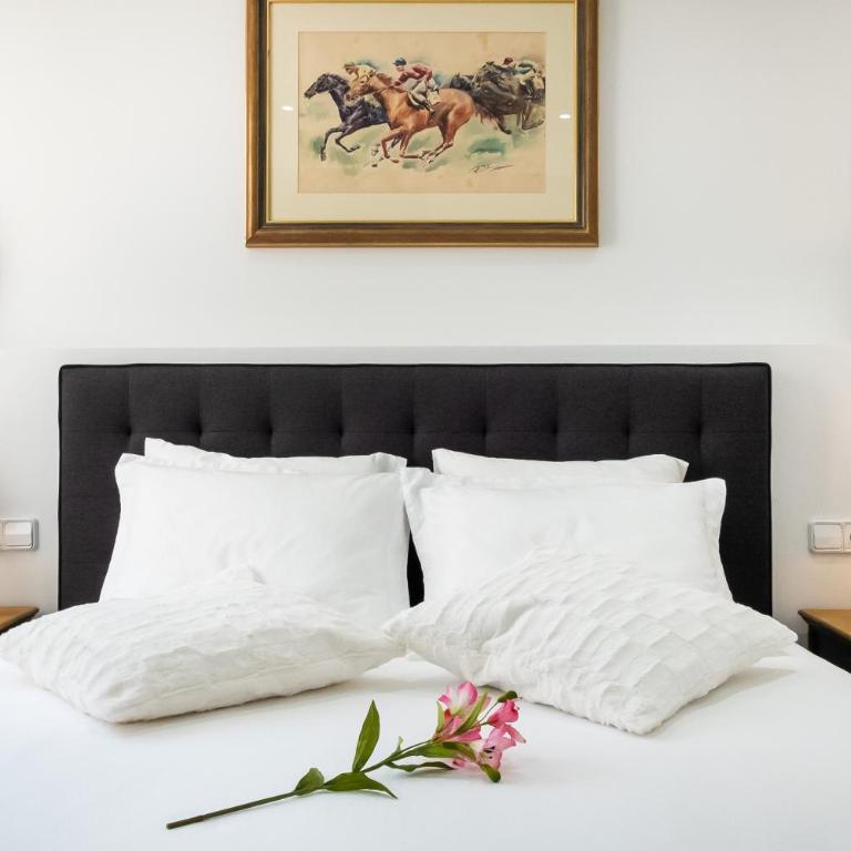 Lux Apartments Barcelona - Luxury Suite with Terrace - Gothic Quarter - 9