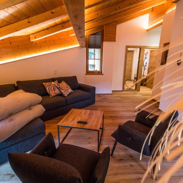 Leni´s Appartements - Apartment with Balcony - 1