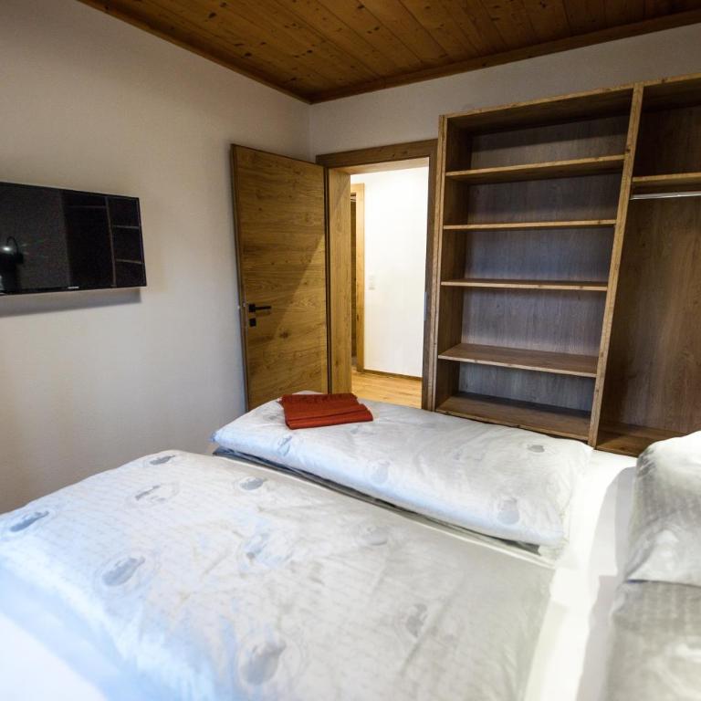 Leni´s Appartements - Apartment with Balcony - 3