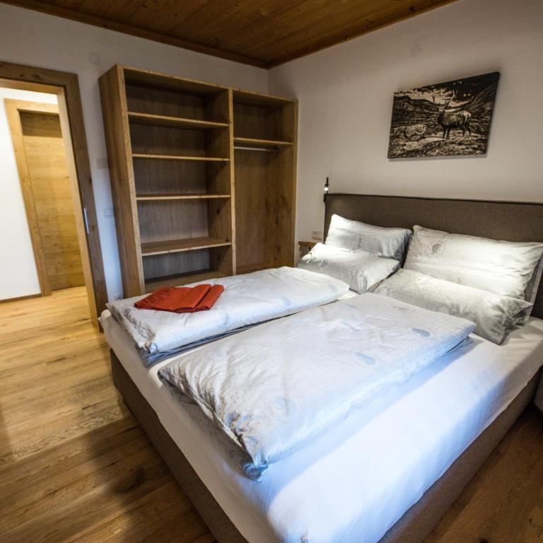 Leni´s Appartements - Apartment with Balcony - 8
