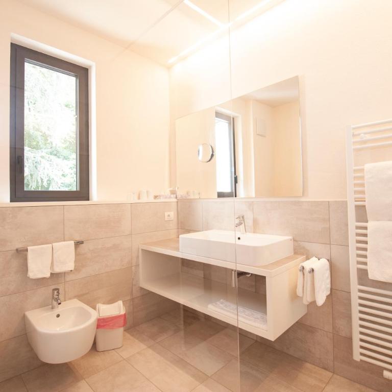 Hotel Jasmin - Camera Matrimoniale Superior - 2