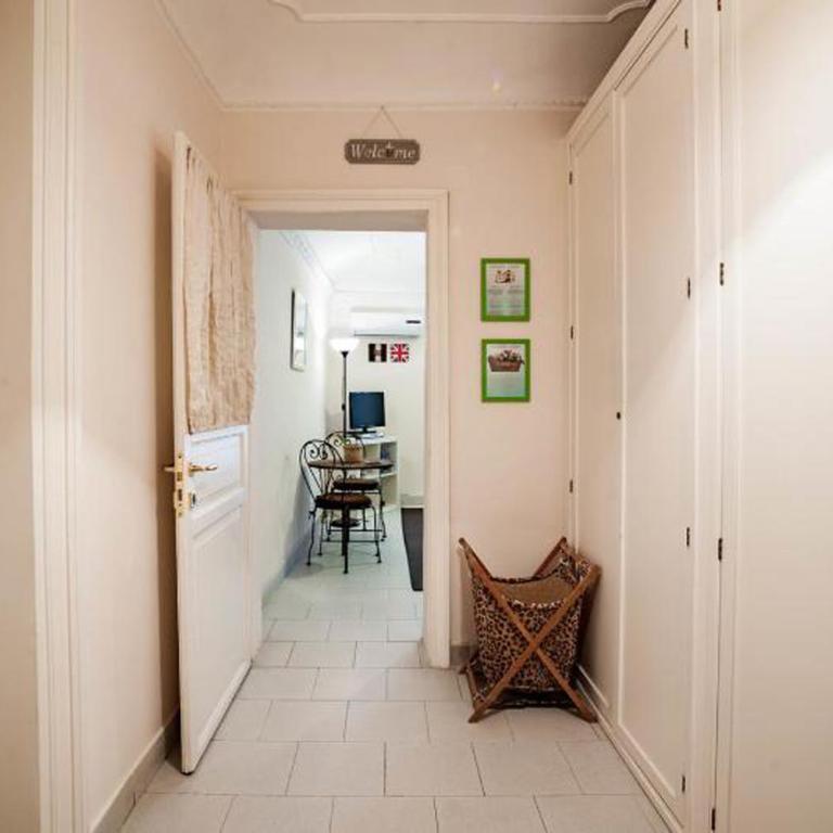 Trip Rooms - Monolocale con Balcone - 12