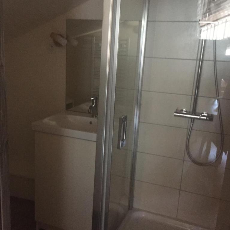 2 Chemin des Epinois - Appartement avec Balcon - 1