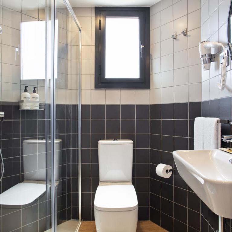 Hotel Brick Barcelona - Small Double Room - 3