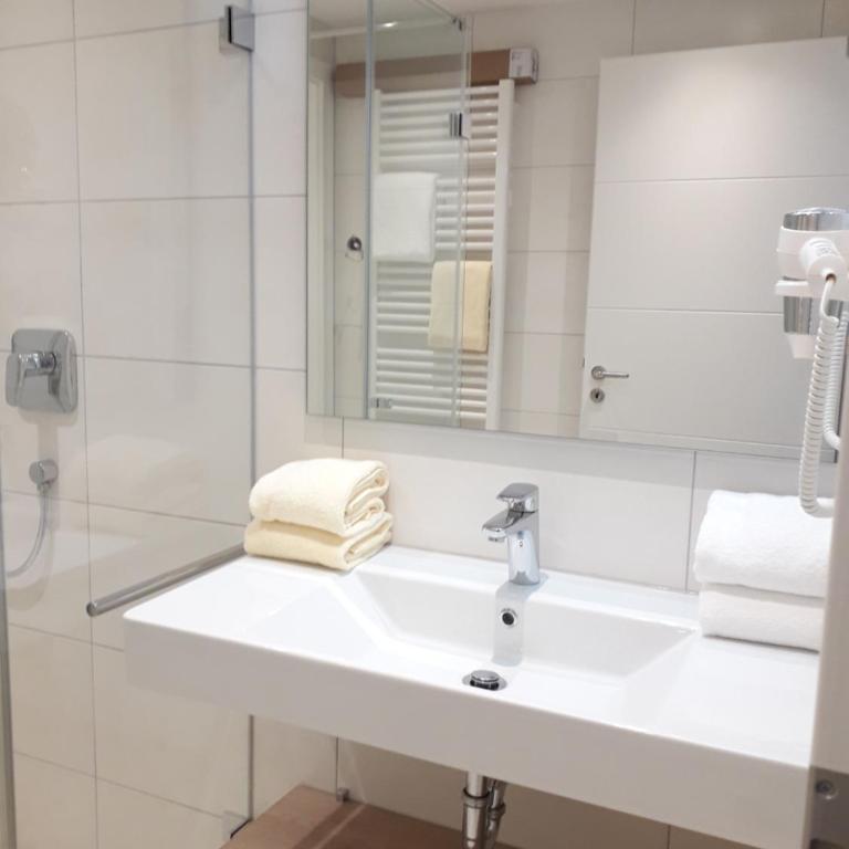 Appartementhotel Fidelio - Doppelzimmer mit Balkon - 4