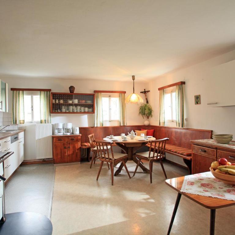Ferienhaus Hinterebenhub - Ferienhaus mit Balkon und Terrasse - 24